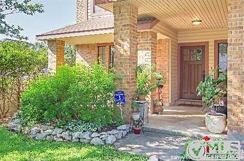 3rd image of 888 Amberstone Dr