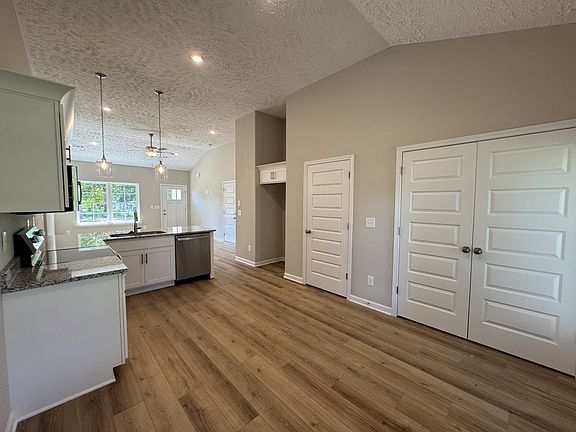 5th image of 37 Laurel View St Lot 2