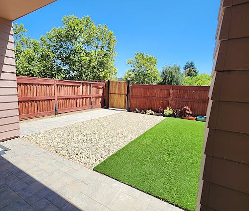 'Front Yard' view from the Foyer / Porch.