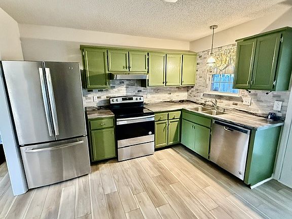 2nd image of 1600 N Washington St APT 16