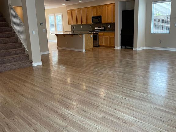 3rd image of 3968 Tule St