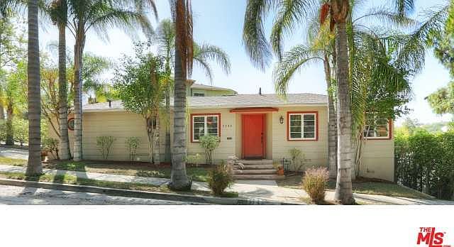 1st image of 2743 Lakewood Ave