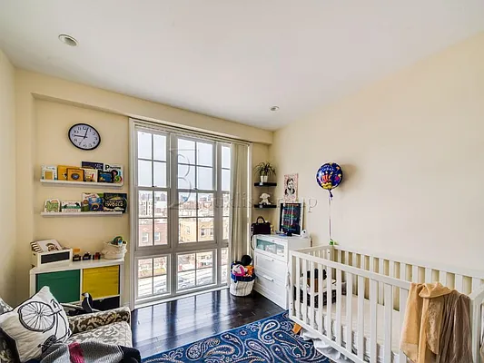 Sold by Bouklis Group | media 6