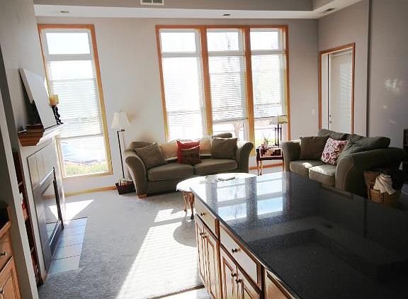 3rd image of 150 E Travelers Trl APT 104