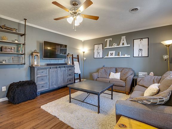 4th image of 231 Cool Waters Ct