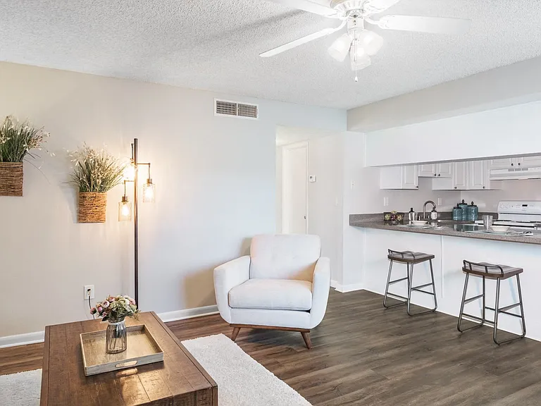 Townsgate Apartments | Plant City, FL | Spacious Floor Plans