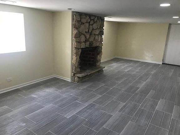 5th image of 2301 N Monticello Ave #1F