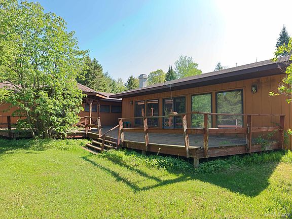 5th image of N6355 Alger Heights Rd