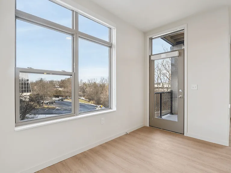 The Flats at Bishop's Woods — Photo 12