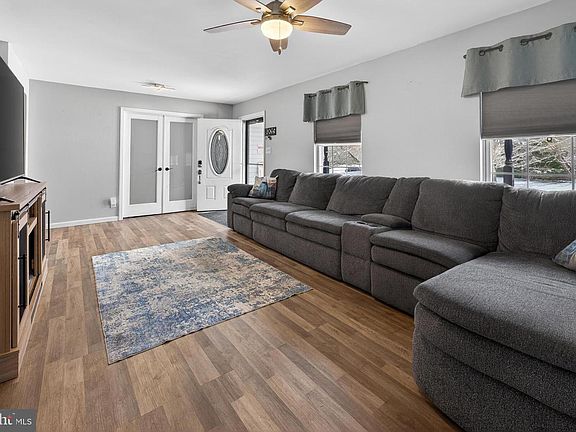 5th image of 13 Powder Ln