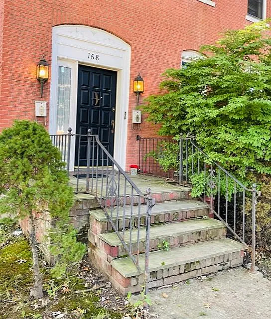 168 S Maple Ave #2
