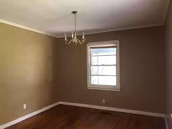 3rd image of 1218 Wainwright Dr