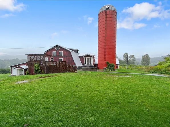 1100 North Rd, Tully, NY 13159