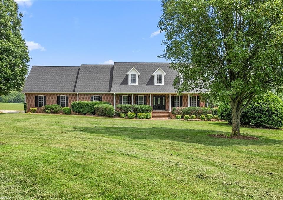 1st image of 3030 Huffine Mill Rd