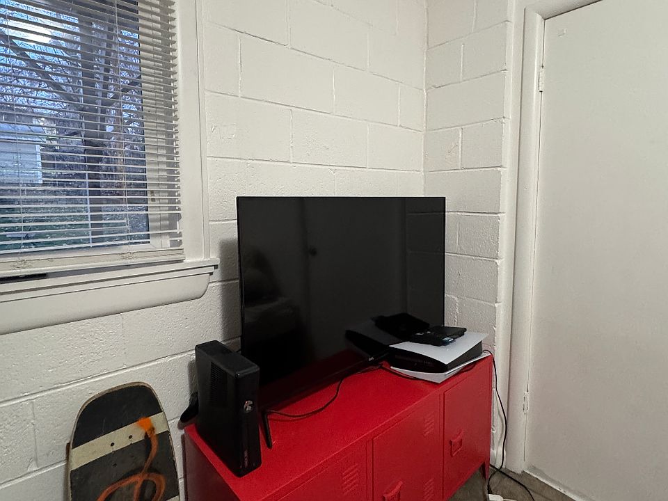 2nd image of 759 E 2nd Ave #1