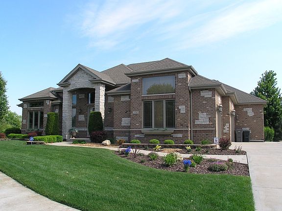 3rd image of 10511 Julie Ann Ln
