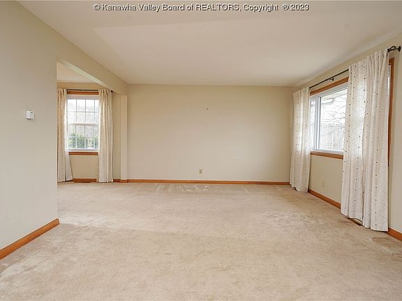 5th image of 1323 Village Dr