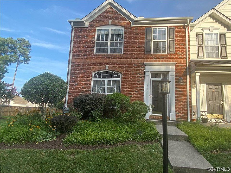 1st image of 1301 New Haven Ct