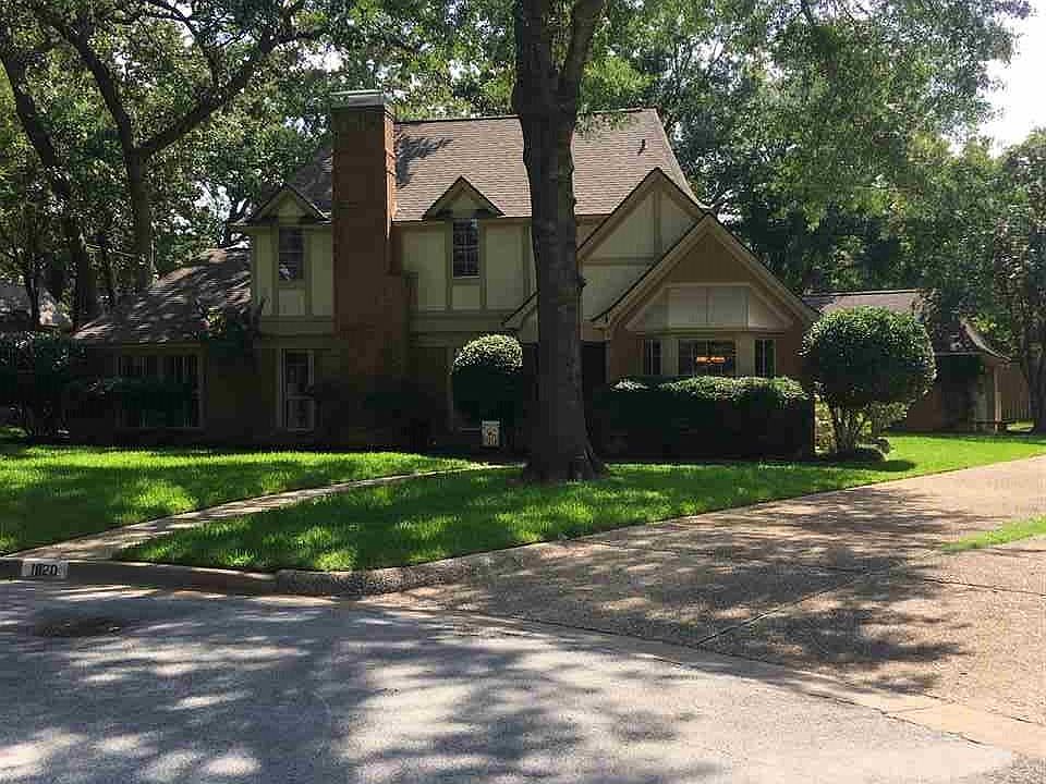 1st image of 1820 Everglades Dr