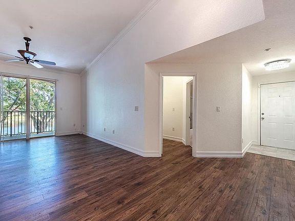 3rd image of 15175 Michelangelo Blvd APT 206