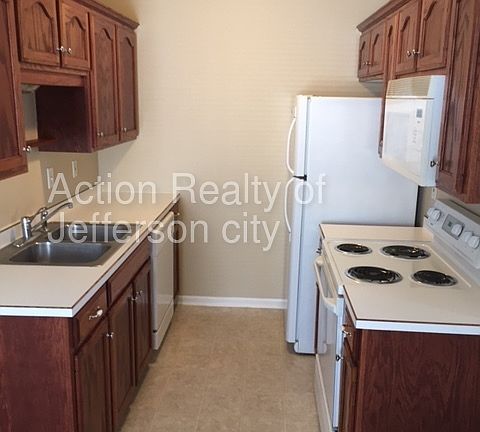 4th image of 5215 Deer Valley Dr APT A