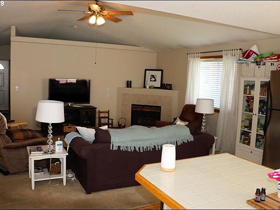 5th image of 16307 NE 88th Way