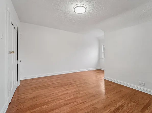 9 Howard Place image 35 of 38