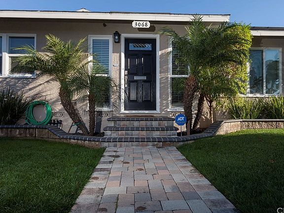4th image of 3068 Ladoga Ave