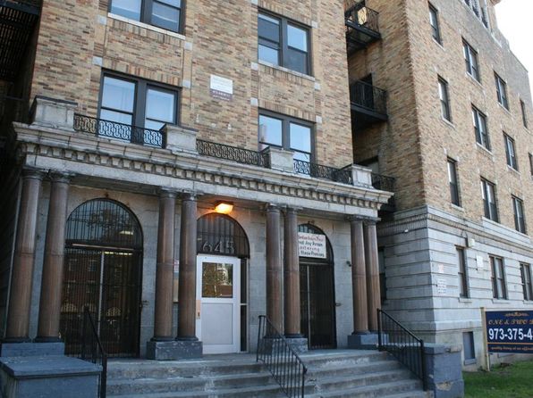 645 Summer Ave #10