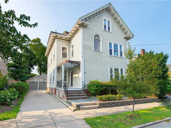 612 Angell St #2, Providence, RI 02906