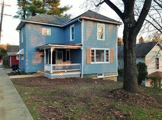 8 1st St, Athens, OH 45701