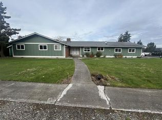 209 E 3rd St, Everson, WA 98247