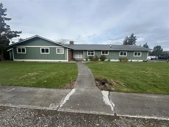 209 E 3rd St, Everson, WA 98247
