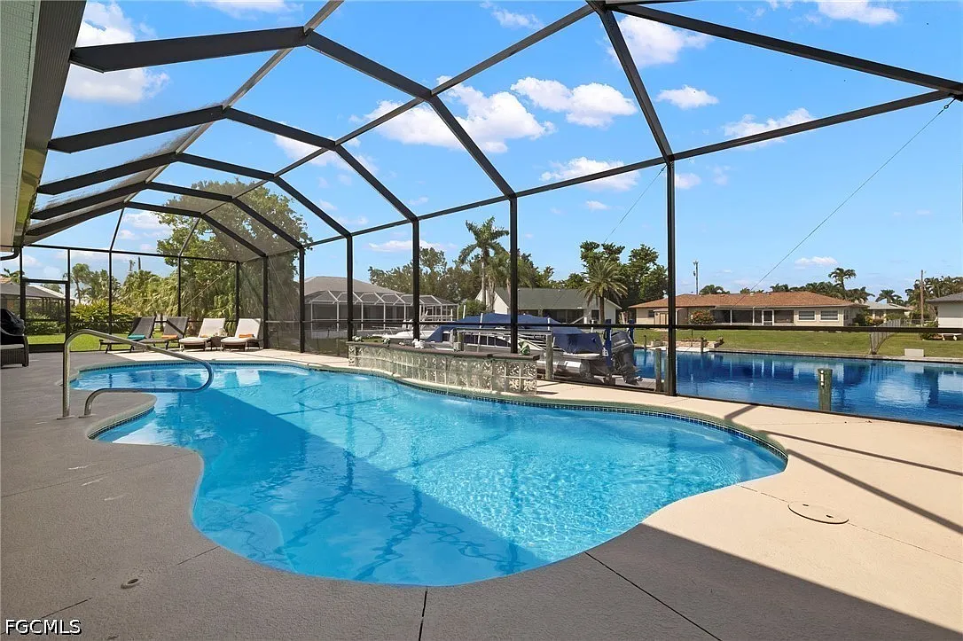 3 bed, 3.0 bath, 2657 sqft, $8,379 — Photo 1
