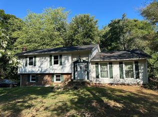 408 N Cedar Ln, Lawrenceburg, TN 38464