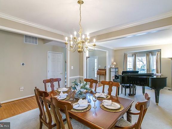 4th image of 322 Tannery Dr