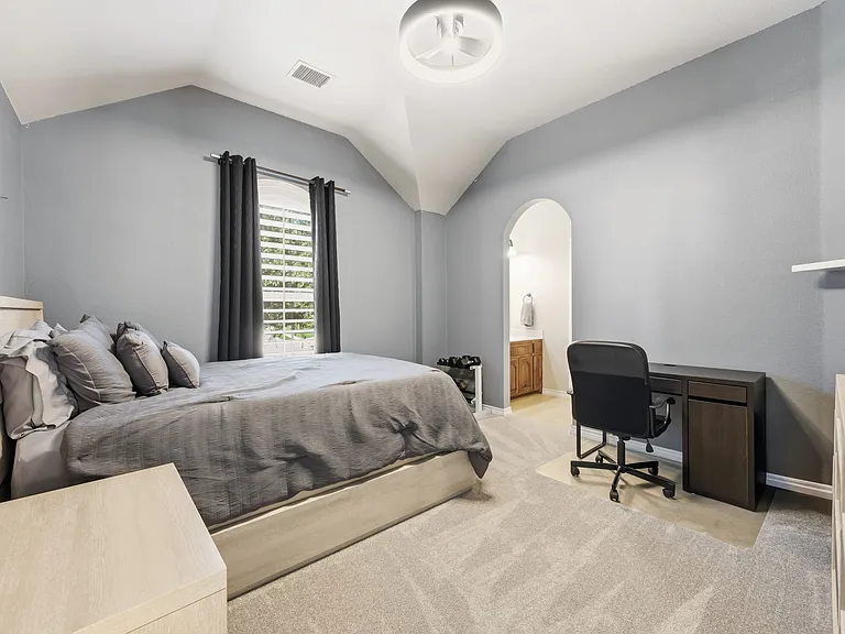 2251 Cold Water Dr — Photo 29