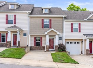 9 Barnett Shoals Dr, Weaverville, NC 28787