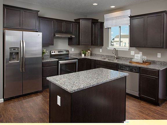 3rd image of 6068 Edgemont Way