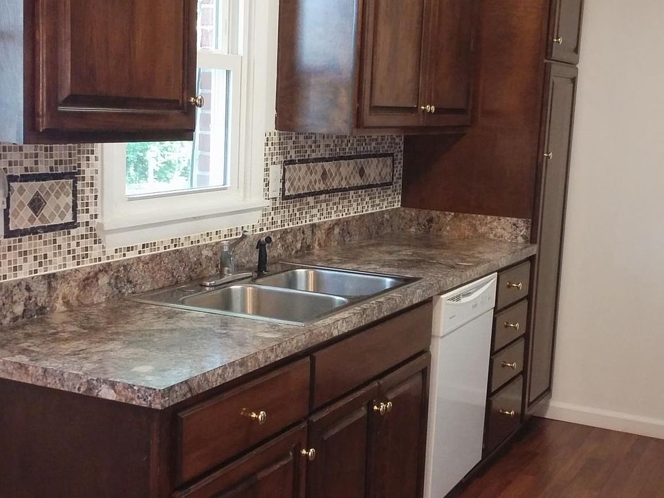 2nd image of 5404 Lagoona Dr