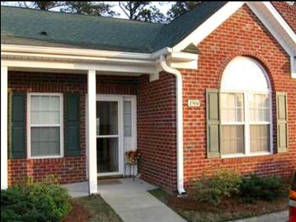1st image of 1504 Honeybee Ln #1504