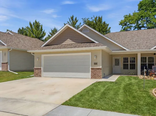 608 Aspen Trl, Muscatine, IA 52761