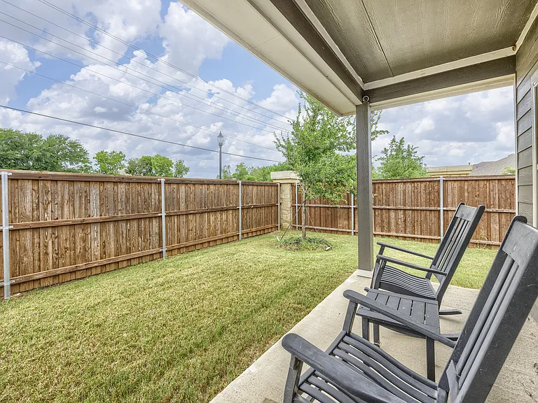 11341 Headwater Ct — Photo 24