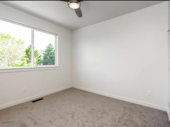 915 N 17th Ave Unit B, Bozeman, MT 59715