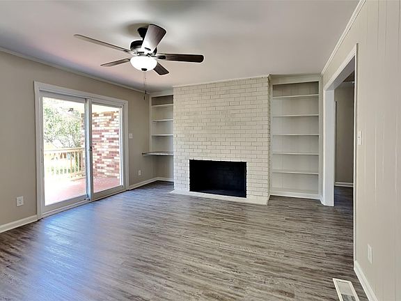 3rd image of 812 Malotte Ln