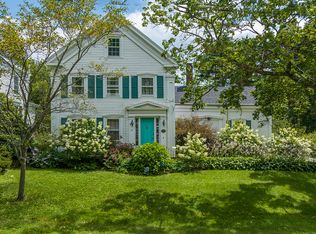 17 High St, Camden, ME 04843