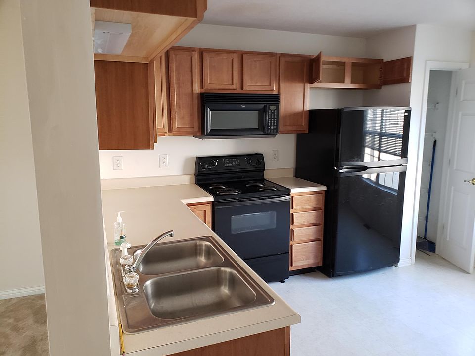 1st image of 3089 N Armory Dr