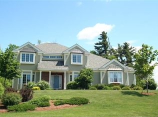 194 Golf Course Rd, South Burlington, VT 05403