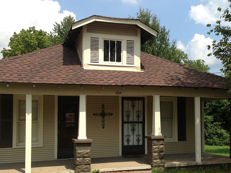 1st image of 204 Hays Ave