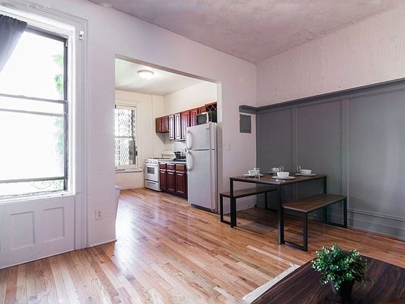 2nd image of 763 Park Pl #3C